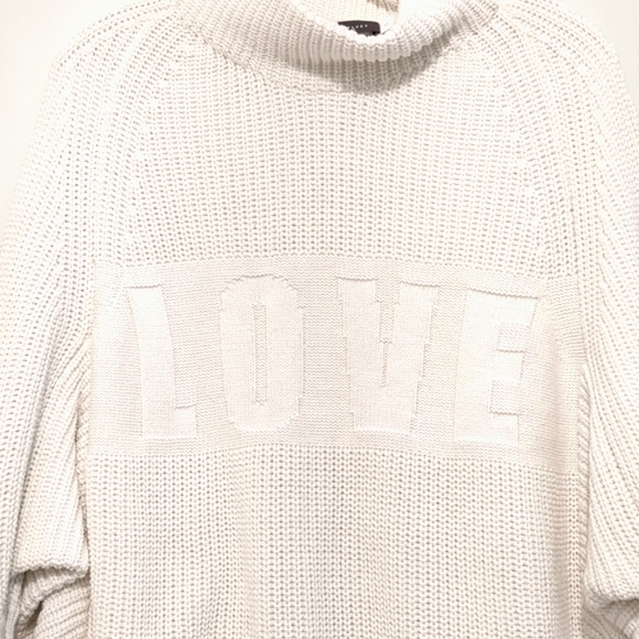 NWOT Mint Velvet Love Slogan Batwing Sweater white size medium - Picture 8 of 15